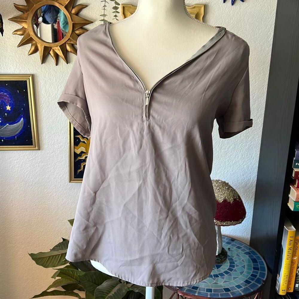 Apt.9 Size small Taupe brown womens blouse
